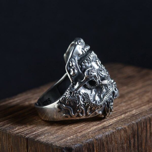 Evil Skull Ring