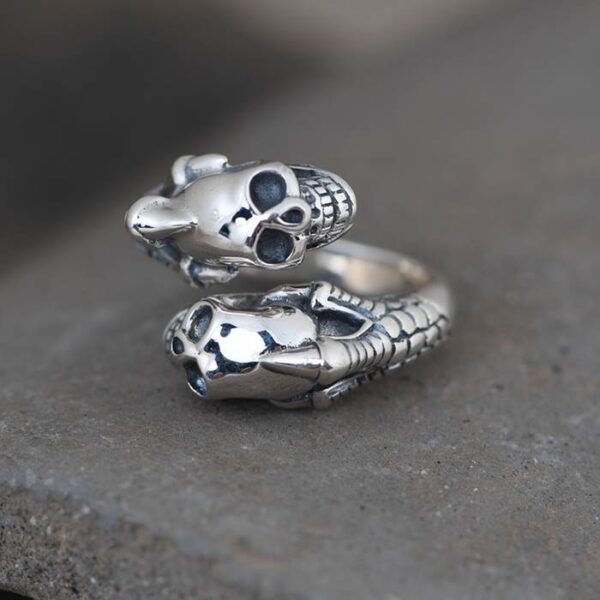 Skull Claw Ring