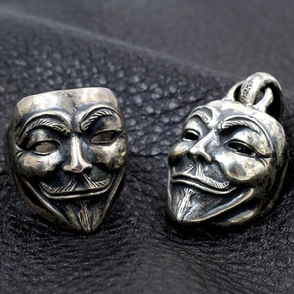 V FOR VENDETTA PENDANT