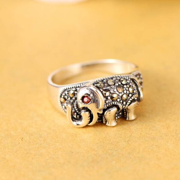 Women's Sterling Silver Marcasite Elephant Ring