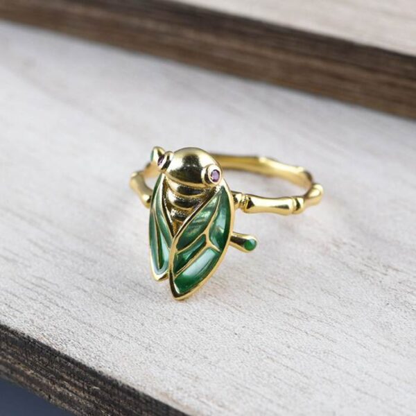 Fashion Enameling Cicada Ring