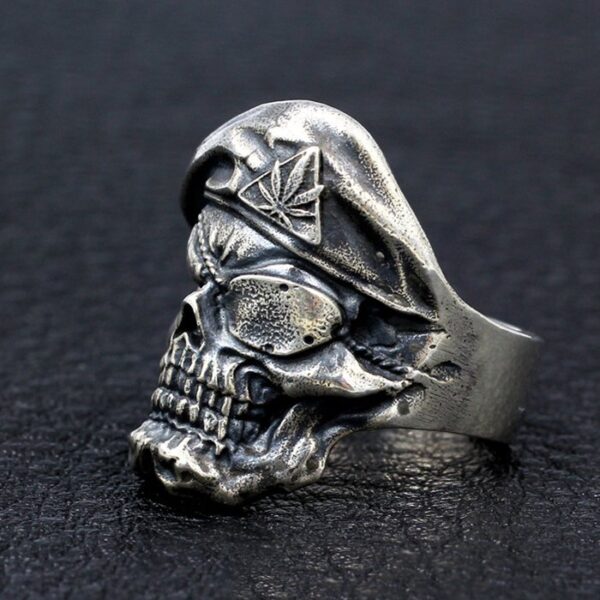 Sterling Silver Cyclopia Berets Skull Ring