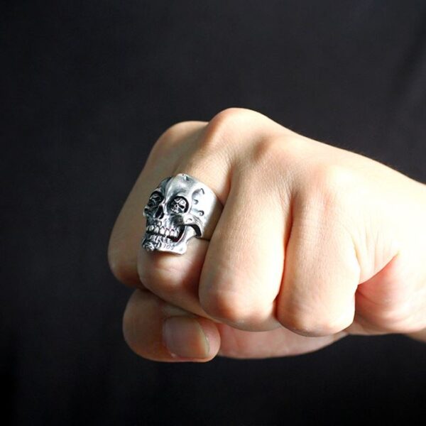 Silver King Of Skull Ring