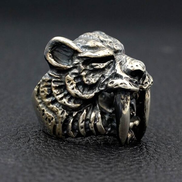 Silver Saber-toothed Tiger Ring