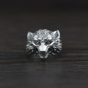 Wolf Head Ring