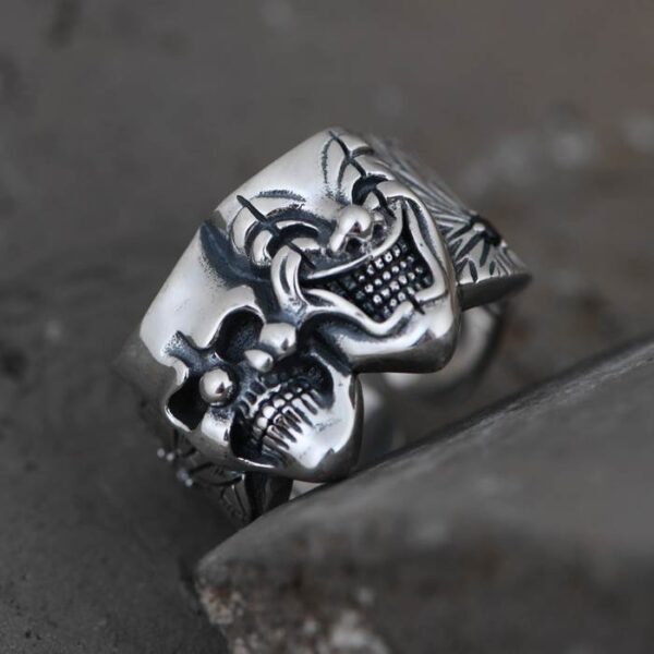 Double Clown Skull Ring