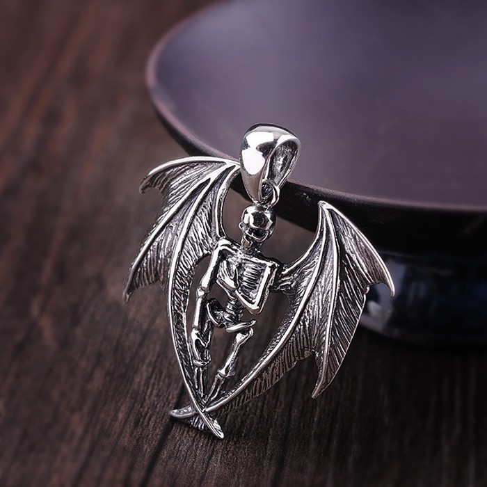 Tiny Brushed Silver Bat Necklace – Le Noir Bazaar