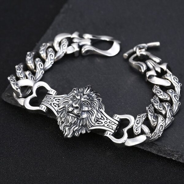 Sterling Silver Lion Curb Chain Bracelet