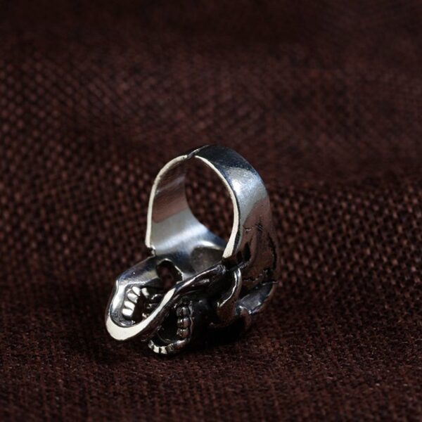 Sterling Silver Evil Skull Ring With Cracks
