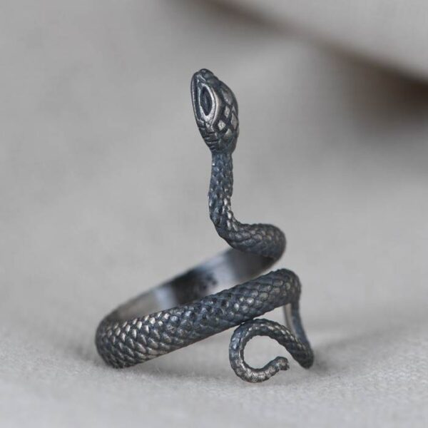 Silver Gothic Snake Ring