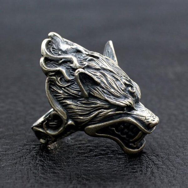 Wolf Head Ring