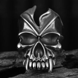 Silver Gothic Skull Ring