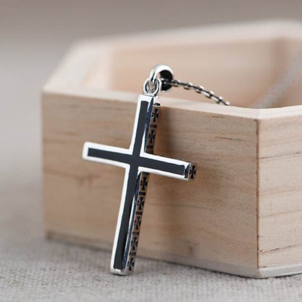 Silver Simple Cross Pendant Necklace