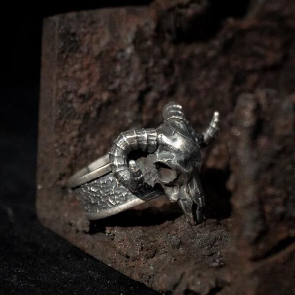 Mens Fine Silver Ram Skull Ring