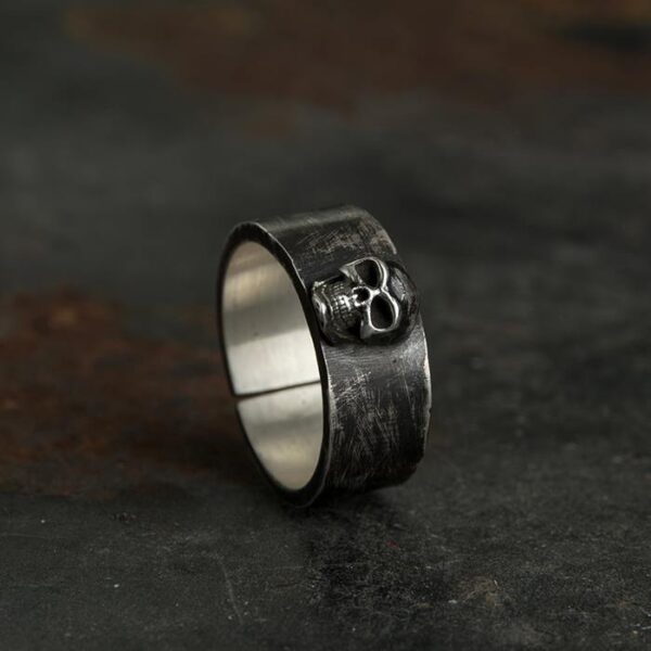 Skull Band Ring