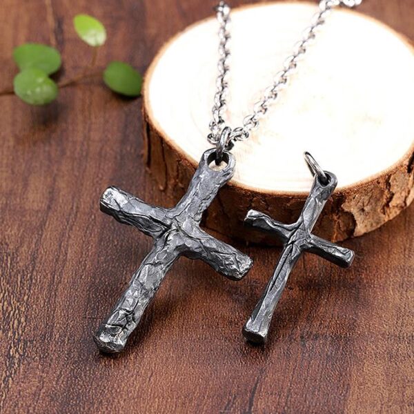 Sterling Silver Cracks Cross Pendant With Anchor Chain