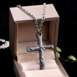 Sterling Silver Cracks Cross Pendant With Anchor Chain