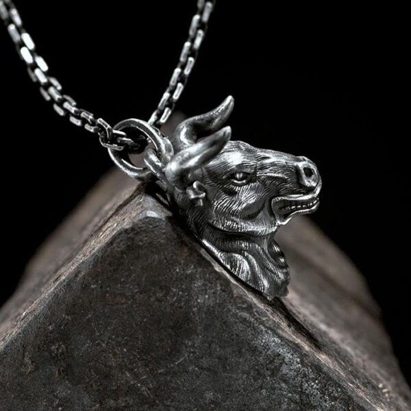 Cow Head Pendant Necklace