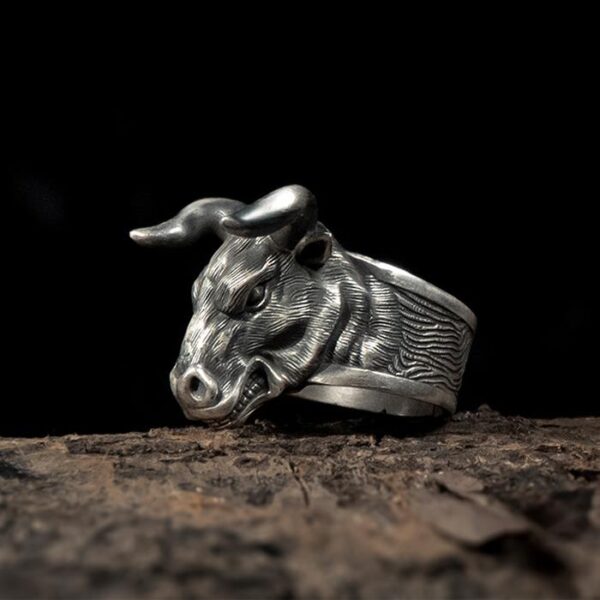 Cow Head Ring