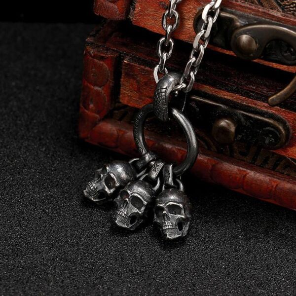 'Triple Skulls' Skull Pendant Necklace