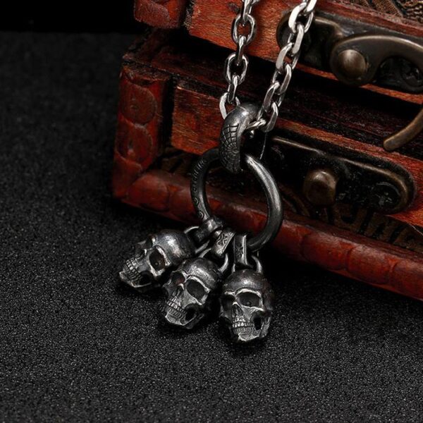 'Triple Skulls' Skull Pendant Necklace