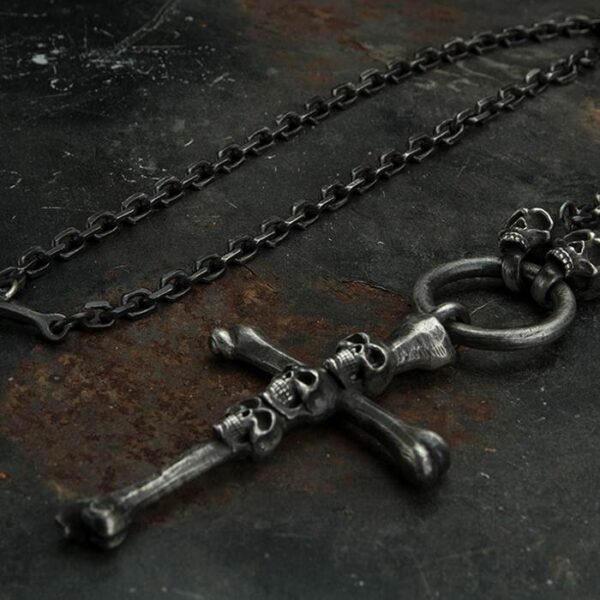 999 Silver Cross Skull Pendant Necklace