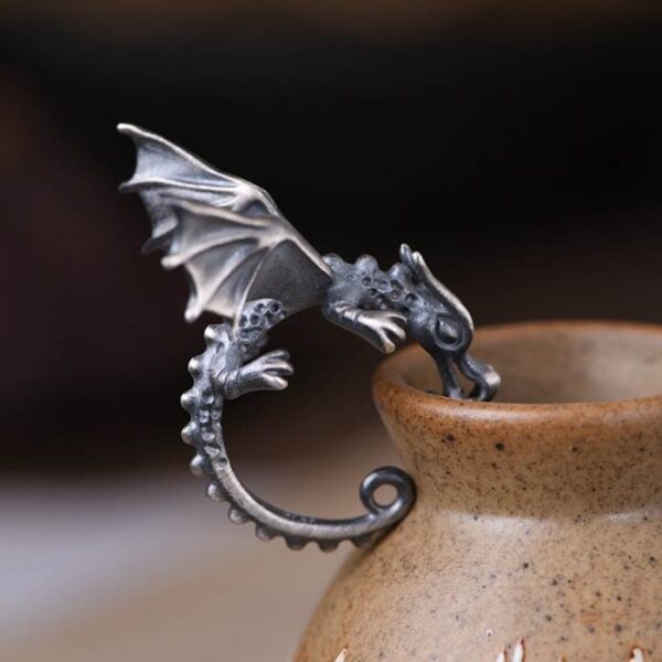 Dragon Ear Clip