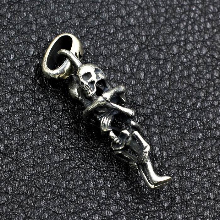 Skeleton Lovers' Embrace Pendant Necklace - VVV Jewelry