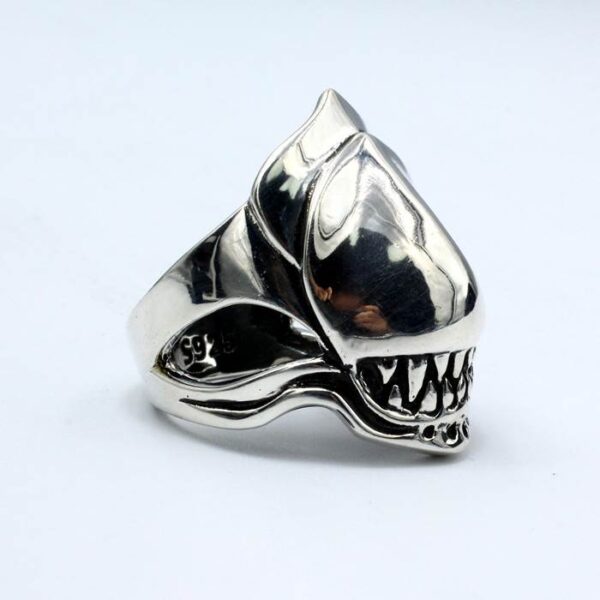 Predator Alien Ring