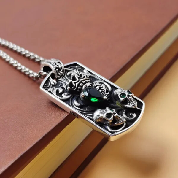Skull Crown Vine Pendant - Image 2