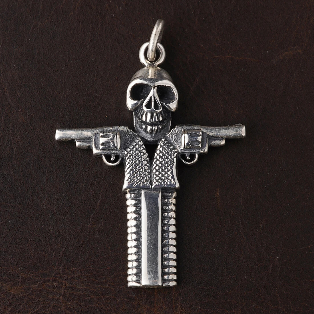 Skull Revolvers Pendant
